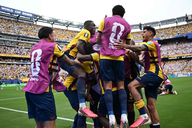 Ecuador's midfielder #19 Gonzalo Plata (unseen) celebrates with teammates scoring his team's second goal during the 2026 World Cup Group E football match between Ecuador and Germany at the New York/New Jersey Stadium in East Rutherford on June 25, 2026. (Photo by MAURO PIMENTEL / AFP)