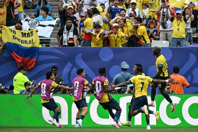 Ecuador's midfielder #19 Gonzalo Plata celebrates scoring his team's second goal during the 2026 World Cup Group E football match between Ecuador and Germany at the New York/New Jersey Stadium in East Rutherford on June 25, 2026. (Photo by Jewel SAMAD / AFP)