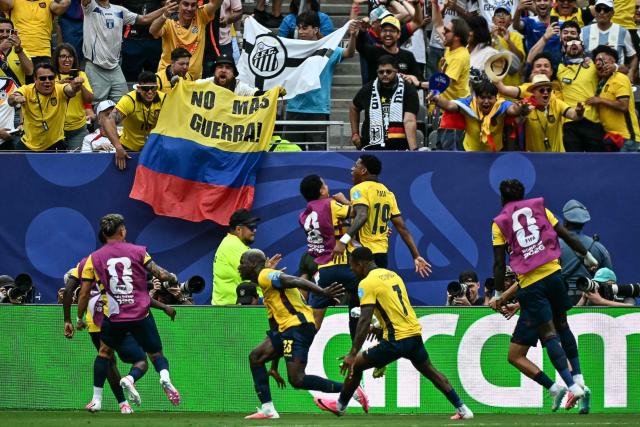 Ecuador's midfielder #19 Gonzalo Plata celebrates scoring his team's second goal during the 2026 World Cup Group E football match between Ecuador and Germany at the New York/New Jersey Stadium in East Rutherford on June 25, 2026. (Photo by Jewel SAMAD / AFP)