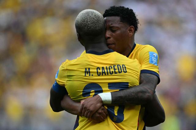 Ecuador's midfielder #19 Gonzalo Plata celebrates with teammate midfielder #23 Moises Caicedoscoring his team's second goal during the 2026 World Cup Group E football match between Ecuador and Germany at the New York/New Jersey Stadium in East Rutherford on June 25, 2026. (Photo by MAURO PIMENTEL / AFP)
