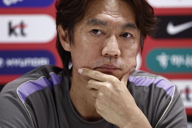 South Korea's head coach Hong Myung-bo gestures as he gives a press conference at Chivas Verde Valle in Guadalajara, Mexico on June 25, 2026, during the 2026 World Cup football tournament. (Photo by Ulises RUIZ / AFP)