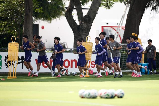 South Korea's players take part in a training session at Chivas Verde Valle in Guadalajara, Mexico on June 25, 2026, during the 2026 World Cup football tournament. (Photo by Ulises RUIZ / AFP)