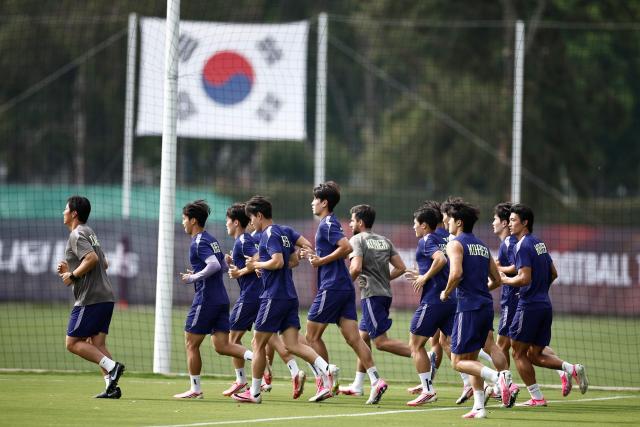 South Korea's players take part in a training session at Chivas Verde Valle in Guadalajara, Mexico on June 25, 2026, during the 2026 World Cup football tournament. (Photo by Ulises RUIZ / AFP)