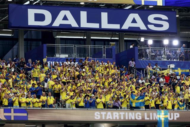 Sweden fans cheer during the 2026 World Cup Group F football match between Japan and Sweden at the Dallas Stadium in Arlington on June 25, 2026.  (Photo by Aric Becker / AFP)