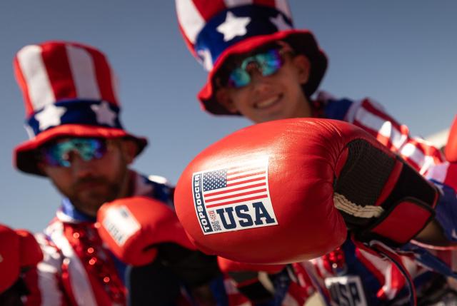 US fans cheer their team ahead of the during the 2026 World Cup Group D football match between Turkey and USA at the Los Angeles Stadium in Inglewood on June 25, 2026.  (Photo by Etienne LAURENT / AFP)