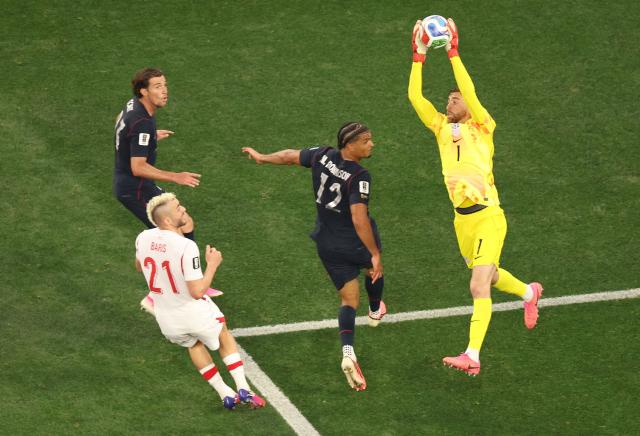 US goalkeeper #01 Matt Turner controls the ball during the 2026 World Cup Group D football match between Turkey and USA at the Los Angeles Stadium in Inglewood on June 25, 2026.  (Photo by Etienne LAURENT / AFP)