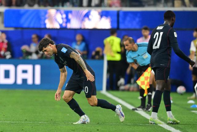 US forward #10 Christian Pulisic enters the field in replace of US forward #21 Timothy Weah during the 2026 World Cup Group D football match between Turkey and USA at the Los Angeles Stadium in Inglewood on June 25, 2026.  (Photo by Frederic J. Brown / AFP)