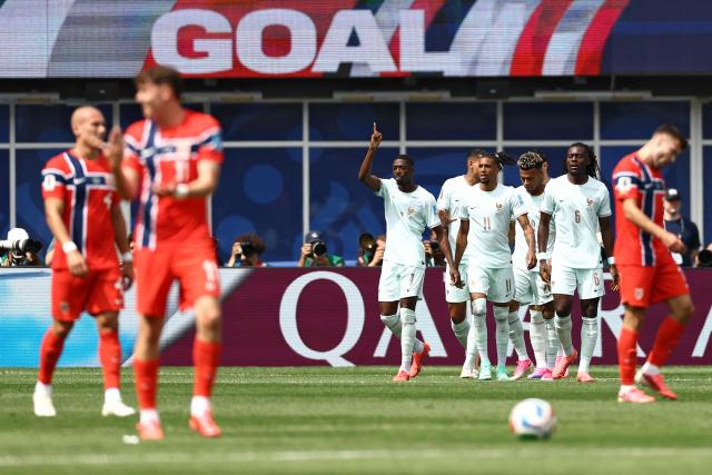 France's forward #07 Ousmane Dembele celebrates with teammates scoring his team's first goal during the 2026 World Cup Group I football match between Norway and France at the Boston Stadium in Foxborough on June 26, 2026.  (Photo by CHARLY TRIBALLEAU / AFP)