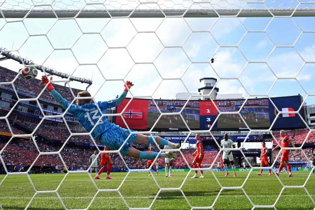 Norway's goalkeeper #13 Egil Selvik concedes a goal scored by France's forward #20 Desire Doue (unseen) and his team fourth goal  during the 2026 World Cup Group I football match between Norway and France at the Boston Stadium in Foxborough on June 26, 2026.  (Photo by Jewel SAMAD / AFP)