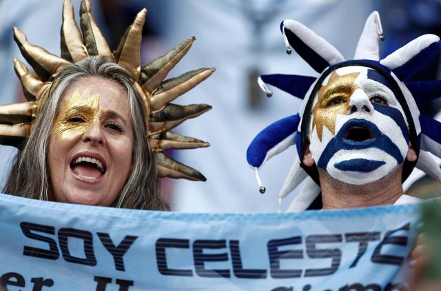 Uruguayan fans gesture ahead of the 2026 World Cup Group H football match between Uruguay and Spain at the Guadalajara Stadium in Zapopan on June 26, 2026.  (Photo by Ulises RUIZ / AFP)