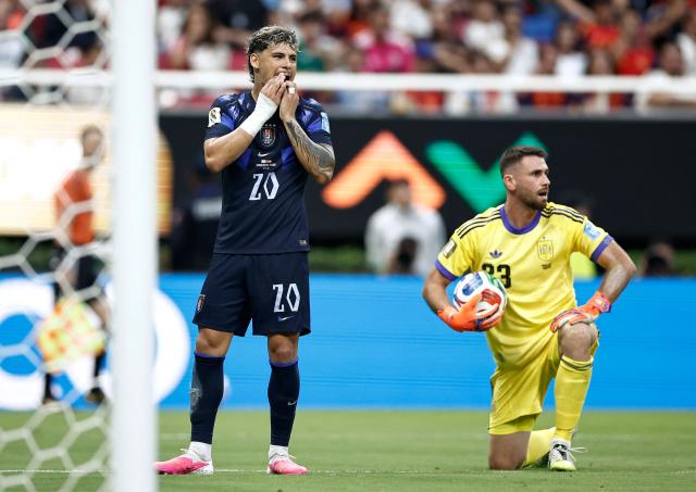 Uruguay's midfielder #20 Maximiliano Araujo reacts to a missed chance during the 2026 World Cup Group H football match between Uruguay and Spain at the Guadalajara Stadium in Zapopan on June 26, 2026.  (Photo by Ulises RUIZ / AFP)