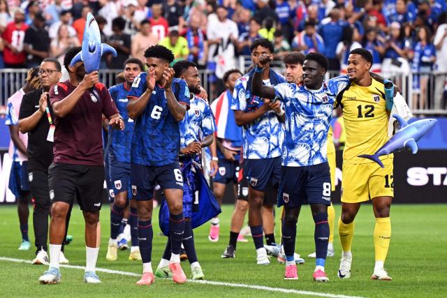 Cape Verde players celebrate after the 2026 World Cup Group H football match between Cape Verde and Saudi Arabia at the Houston Stadium in Houston on June 26, 2026. The game finished 0-0. (Photo by RONALDO SCHEMIDT / AFP)