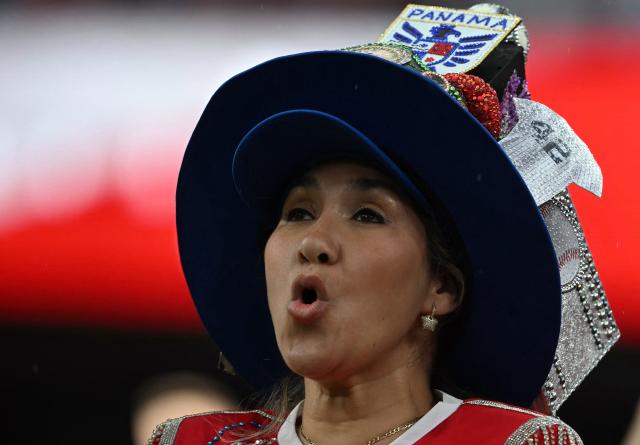 A Panamanian fan gestures ahead of the 2026 World Cup Group L football match between Panama and England at the New York/New Jersey Stadium in East Rutherford on June 27, 2026.  (Photo by MAURO PIMENTEL / AFP)