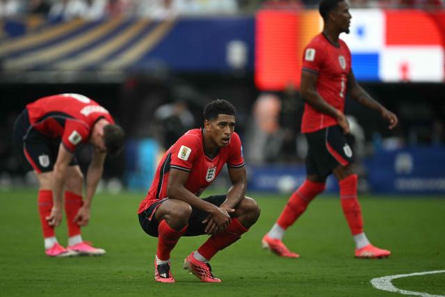 England's midfielder #10 Jude Bellingham reacts at the halftime of the 2026 World Cup Group L football match between Panama and England at the New York/New Jersey Stadium in East Rutherford on June 27, 2026.  (Photo by MAURO PIMENTEL / AFP)