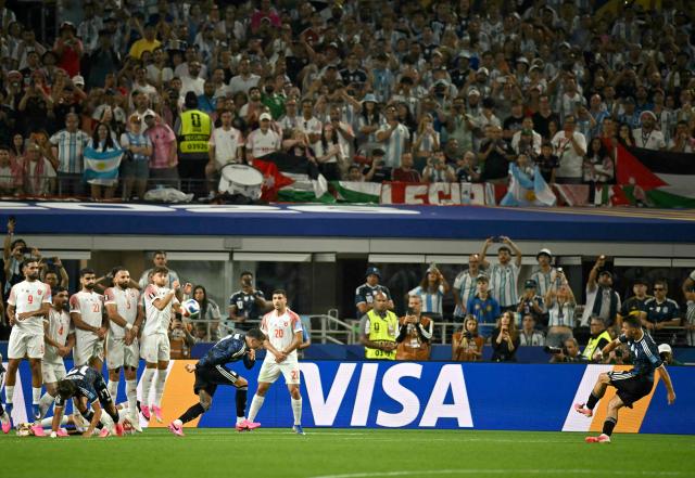 Argentina's forward #22 Lautaro Martinez attempts a free-kick during the 2026 World Cup Group J football match between Jordan and Argentina at the Dallas Stadium in Arlington on June 27, 2026.  (Photo by Paul ELLIS / AFP)