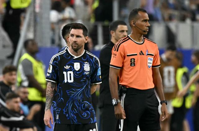 Argentina's forward #10 Lionel Messi prepares to enter the pitch during the 2026 World Cup Group J football match between Jordan and Argentina at the Dallas Stadium in Arlington on June 27, 2026.  (Photo by Paul ELLIS / AFP)
