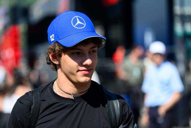 Mercedes' Italian driver Kimi Antonelli arrives to the Formula One Austrian Grand Prix at the Red Bull Ring race track in Spielberg, Austria on June 28, 2026. (Photo by MAX SLOVENCIK / APA / AFP) / Austria OUT