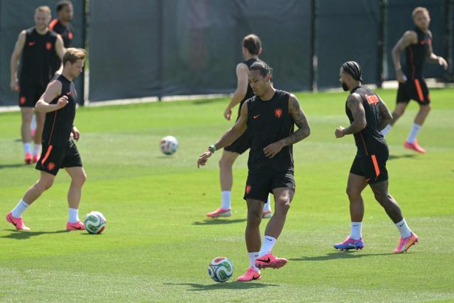 Netherlands' defender #04 Virgil van Dijk take part in an MD-1 training session at the KC Current Training Facility in Kansas City on June 28, 2026, during the 2026 World Cup football tournament. (Photo by JUAN MABROMATA / AFP)