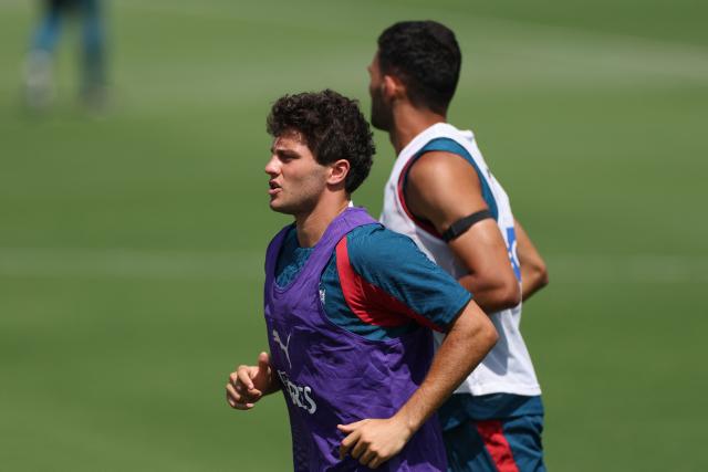 Portugal's midfielder #15 Joao Neves takes part in a training session at Gardens North County District Park in Palm Beach Gardens on June 29, 2026, during the 2026 World Cup football tournament. (Photo by PATRICIA DE MELO MOREIRA / AFP)