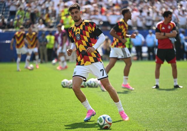 Germany's forward #07 Kai Havertz warms up ahead of the 2026 World Cup round of 32 football match between Germany and Paraguay at the Boston Stadium in Foxborough on June 29, 2026.  (Photo by MAURO PIMENTEL / AFP)