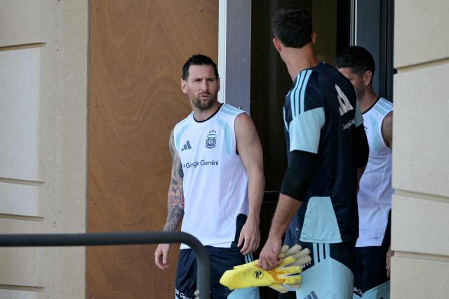 Argentina's forward #10 Lionel Messi takes part in a training session ahead of Argentina's 2026 World Cup football tournament round of 32 match against Cape Verde at Sporting KC Training Centre in Kansas City on June 29, 2026. (Photo by JUAN MABROMATA / AFP)