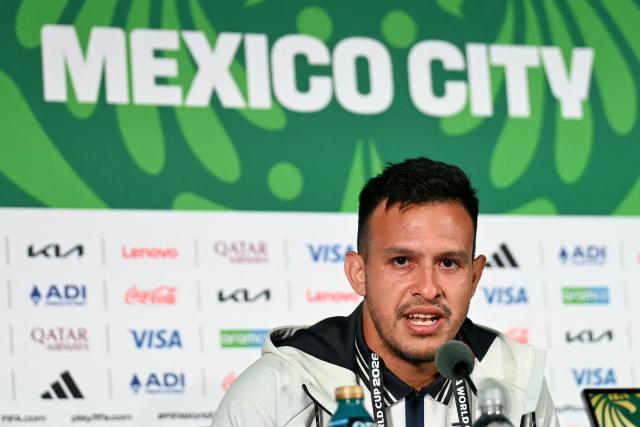 Ecuador's goalkeeper #22 Gonzalo Valle gives an MD-1 press conference at the Mexico City Stadium in Mexico City on June 29, 2026, on the eve of the 2026 World Cup round of 32 football match between Mexico and Ecuador. (Photo by YURI CORTEZ / AFP)