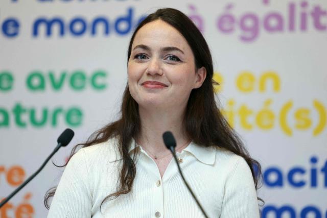French left-wing Socialist party (PS) Programme Coordinator and MEP Chloé Ridel holds a press conference to present the political project adopted by the party in Paris, on June 30, 2026. (Photo by Thomas SAMSON / AFP)
