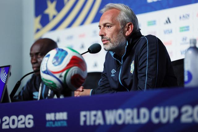 Congo DR's French head coach Sebastien Desabre gives an MD-1 press conference at Atlanta Stadium in Atlanta on June 30, 2026, on the eve of the 2026 World Cup round of 32 football match between England and Democratic Republic of the Congo. (Photo by Odd ANDERSEN / AFP)