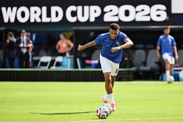 France's forward #10 Kylian Mbappe takes part in the warm-up ahead of the 2026 World Cup round of 32 football match between France and Sweden at the New York/New Jersey Stadium in East Rutherford on June 30, 2026.  (Photo by Jewel SAMAD / AFP)
