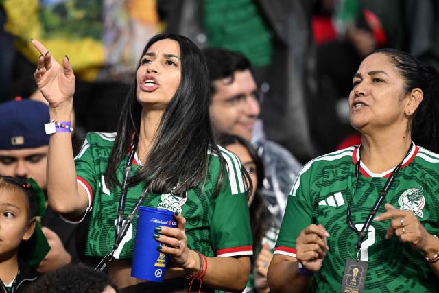 Mexican fans cheer ahead of the 2026 World Cup round of 32 football match between Mexico and Ecuador at the Mexico City Stadium in Mexico City on June 30, 2026.  (Photo by CARL DE SOUZA / AFP)