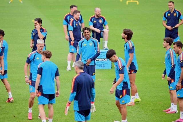 Spain's players take part in an MD-1 training session at Carson Sports Park in Carson on July 1, 2026, on the eve of the 2026 World Cup round of 32 football match between Spain and Austria. (Photo by Frederic J. Brown / AFP)