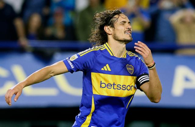 (FILES) Boca Juniors' Uruguayan forward #10 Edinson Cavani reacts after missing a penalty during the Argentine Professional Football League 2025 Apertura Tournament match between Boca Juniors and Estudiantes de La Plata at La Bombonera stadium in Buenos Aires on April 19, 2025. Uruguayan forward Edinson Cavani, 39, is no longer a player of Argentine club Boca Juniors after nearly three years and only a handful of completed matches, local sports press reported on July 1, 2026. (Photo by ALEJANDRO PAGNI / AFP)