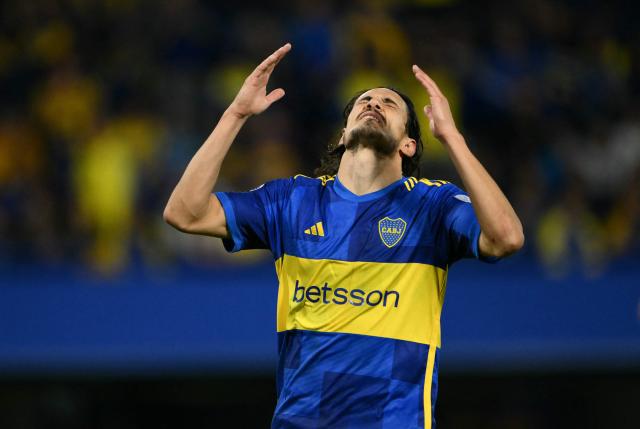 (FILES) Boca Juniors' Uruguayan forward Edinson Cavani reacts during the Copa Sudamericana group stage second leg football match between Argentina's Boca Juniors and Bolivia's Nacional Potosi at the La Bombonera stadium in Buenos Aires on May 29, 2024. Uruguayan forward Edinson Cavani, 39, is no longer a player of Argentine club Boca Juniors after nearly three years and only a handful of completed matches, local sports press reported on July 1, 2026. (Photo by Luis ROBAYO / AFP)
