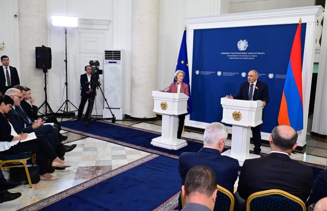 Armenian Prime Minister Nikol Pashinyan and European Commission President Ursula von der Leyen hold a joint press conference following their talks in Yerevan on July 2, 2026. (Photo by Karen MINASYAN / AFP)