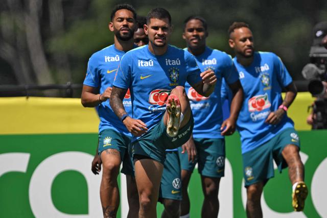 Brazil's midfielder #08 Bruno Guimaraes (C) and teammates take part in a training session at the Columbia Park Training Facility in Morristown, New Jersey on July 2, 2026, during the 2026 World Cup football tournament. (Photo by MAURO PIMENTEL / AFP)