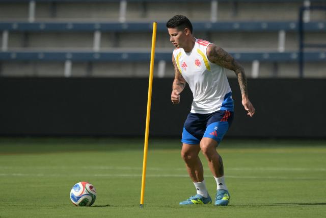 Colombia's midfielder #10 James Rodriguez takes part in an MD-1 training session at the Sporting KC Stadium in Kansas City on July 2, 2026, on the eve of the 2026 World Cup round of 32 football match between Colombia and Ghana. (Photo by JUAN MABROMATA / AFP)
