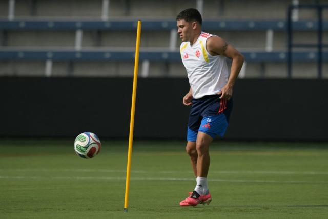 Colombia's midfielder #20 Juan Quintero takes part in an MD-1 training session at the Sporting KC Stadium in Kansas City on July 2, 2026, on the eve of the 2026 World Cup round of 32 football match between Colombia and Ghana. (Photo by JUAN MABROMATA / AFP)