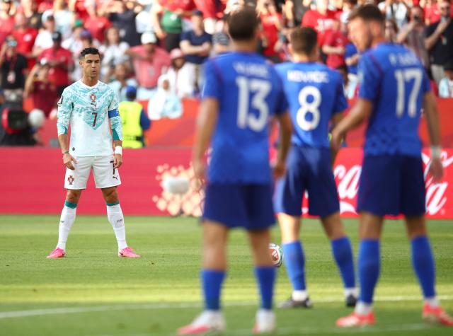 Portugal's forward #07 Cristiano Ronaldo prepares to take a free kick during the 2026 World Cup round of 32 football match between Portugal and Croatia at the Toronto Stadium in Toronto on July 2, 2026.  (Photo by Cole Burston / AFP)