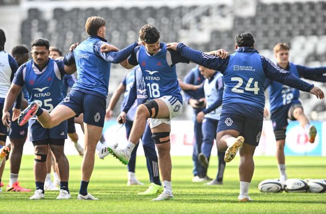 France's Hugo Auradou (C) attends a captain's run training session with his teammates at One New Zealand Stadium in Christchurch on July 3, 2026, ahead of the rugby Nations Championship match against New Zealand. (Photo by Sanka Vidanagama / AFP)