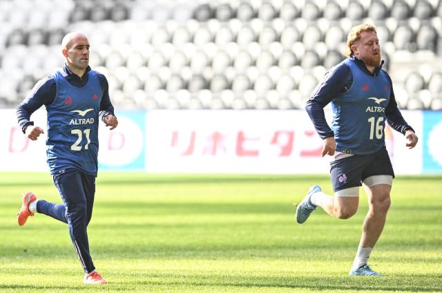 France's Maxime Lucu (L) and Maxime Lamothe (R) attend a captain's run training session with teammates at One New Zealand Stadium in Christchurch on July 3, 2026, ahead of the rugby Nations Championship match against New Zealand. (Photo by Sanka VIDANAGAMA / AFP)