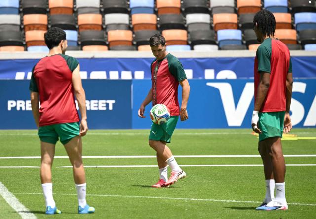 Morocco's forward #10 Brahim Diaz (C) takes part in an  MD-1 training session at the Houston Sports Park in Houston on July 3, 2026, on the eve of the 2026 World Cup round of 16 football match between Canada and Morocco. (Photo by RONALDO SCHEMIDT / AFP)