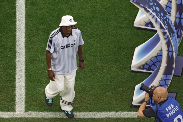 US actor Samuel L Jackson walks on the pitch prior to the 2026 World Cup round of 32 football match between Australia and Egypt at the Dallas Stadium in Arlington on July 3, 2026.  (Photo by Aric Becker / AFP)