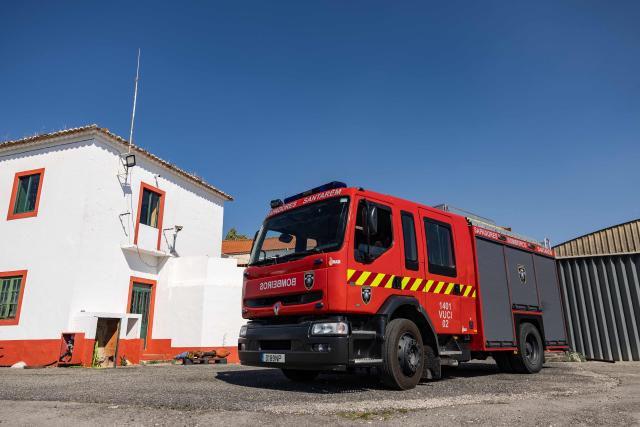 A fire department truck stands ready for action at the Santarem Municipal Aerodrome - Cosme Pedrogao in Santarem, Portugal, on July 3, 2026. Parts of Portugal are under red alert due to forecast high temperatures in the coming days after being relatively spared by the recent European heatwave, with the IPMA weather agency placing regions including Leiria and Coimbra on alert through Friday as temperatures could reach 44°C in some areas. (Photo by HENRIQUE CASINHAS / AFP)