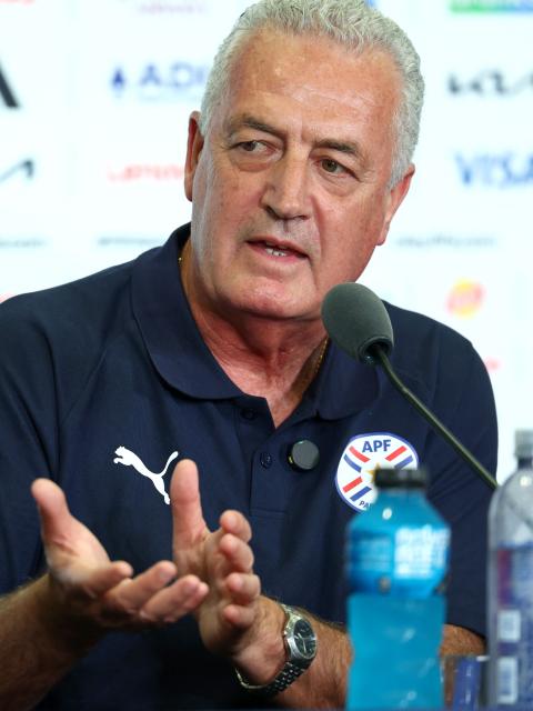 Paraguay's Argentine head coach Gustavo Alfaro speaks during a press conference at Philadelphia stadium on the eve of the 2026 World Cup football tournament round of 16 match against France, in Philadelphia on July 3, 2026. (Photo by FRANCK FIFE / AFP)
