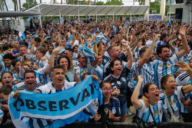Argentina fans cheer as they gather to watch the 2026 World Cup Round of 32 football match between Argentina and Cape Verde in Miami Beach, Florida, on July 3, 2026. (Photo by Giorgio VIERA / AFP)