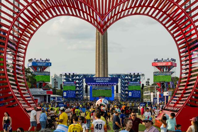 Football fans watch the final moments of Argentine and Cabo Verde's match at the FIFA Fan Festival as they wait for the WC 2026 Round of 32 match between Colombia and Ghana in Kansas City, Missouri on July 3, 2026. (Photo by Austin Johnson / AFP)