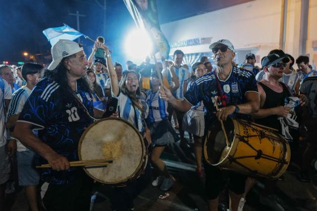 Argentina fans celebrate their team's victory in the 2026 World Cup Round of 32 football match against Cape Verde in Miami Beach, Florida, on July 3, 2026. (Photo by Giorgio VIERA / AFP)