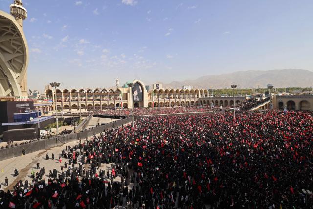 Mourners gather at the Grand Mosalla to pay their final respects to Iran's slain supreme leader Ayatollah Ali Khamenei at the start of his funeral ceremonies in Tehran on July 4, 2026. Funeral ceremonies for Iran's supreme leader Ali Khamenei officially began on July 4, state television reported, an event drawing thousands and intended to serve as a show of strength to the Islamic republic's foes. (Photo by ATTA KENARE / AFP) / 