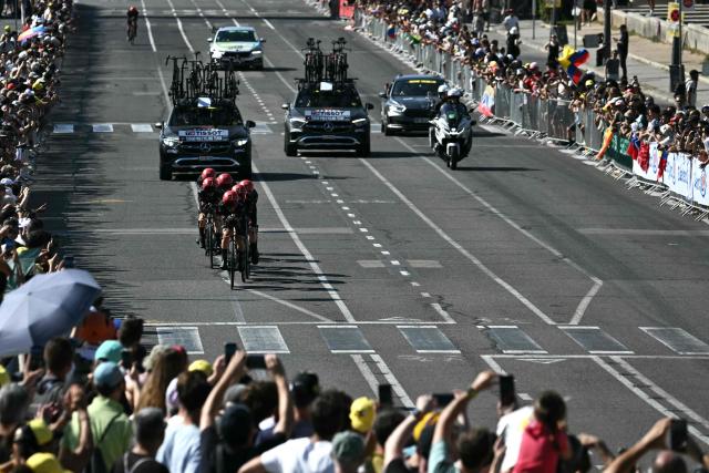 The team Tudor Pro Cycling  cycles during the 1st stage of the 113th edition of the Tour de France cycling race, a 19,6 km team time trial stage in and around Barcelona in northeastern Spain, on July 4, 2026. (Photo by Jeff PACHOUD / AFP)