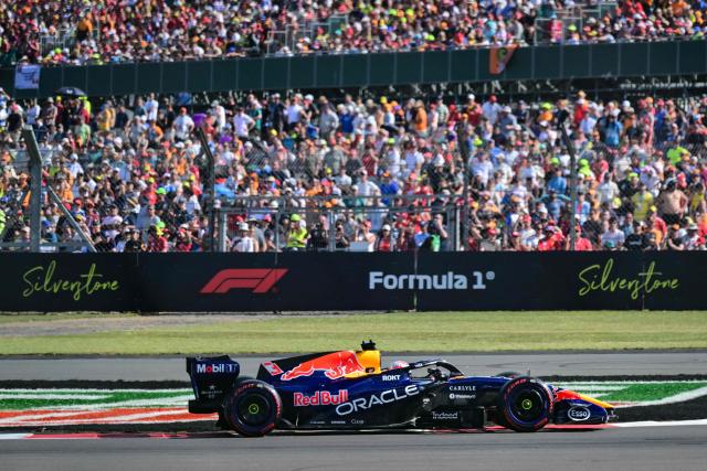 Red Bull Racing's Dutch driver Max Verstappen takes part in the qualifying session ahead of the Formula One British Grand Prix at the Silverstone motor racing circuit in Silverstone, central England, on July 4, 2026. (Photo by Andrej ISAKOVIC / AFP)
